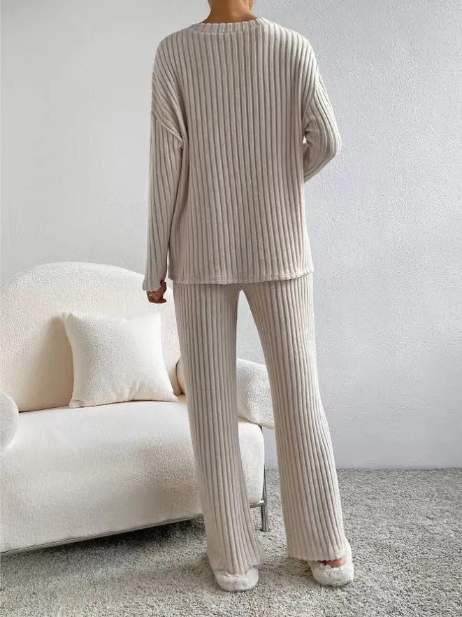 Autumn and Winter New Style: Two-Piece Fashionable and Casual Straight-Leg Pants, Elegant Loose V-Neck Ribbed Knitted Set. Leisure Homewear.C-241011-4