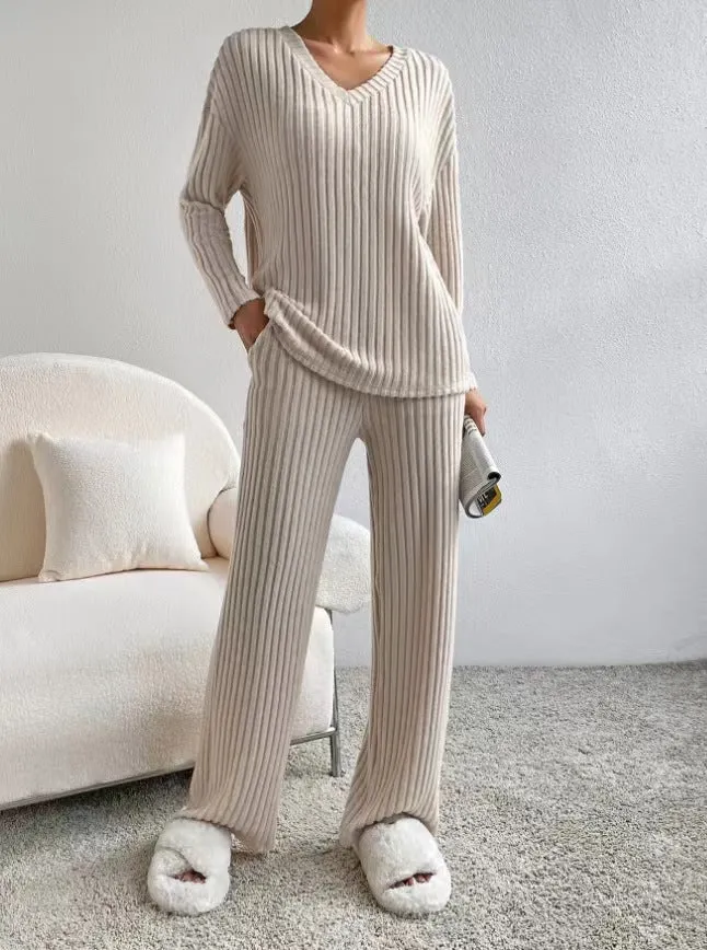 Autumn and Winter New Style: Two-Piece Fashionable and Casual Straight-Leg Pants, Elegant Loose V-Neck Ribbed Knitted Set. Leisure Homewear.C-241011-4