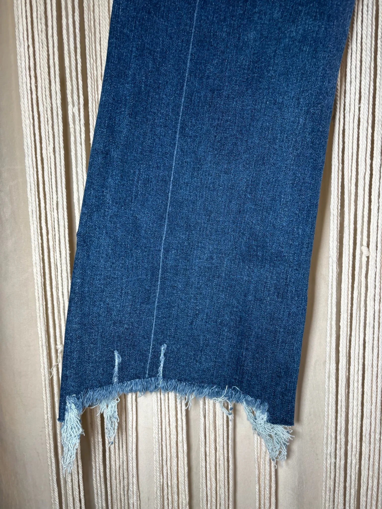 Lennon Cropped Mid Rise Straight Raw Hem Jeans