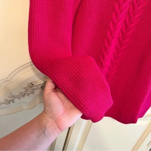 TALBOTS Cableknit Lamb’s Wool Sweater in Hot Pink, Size Small